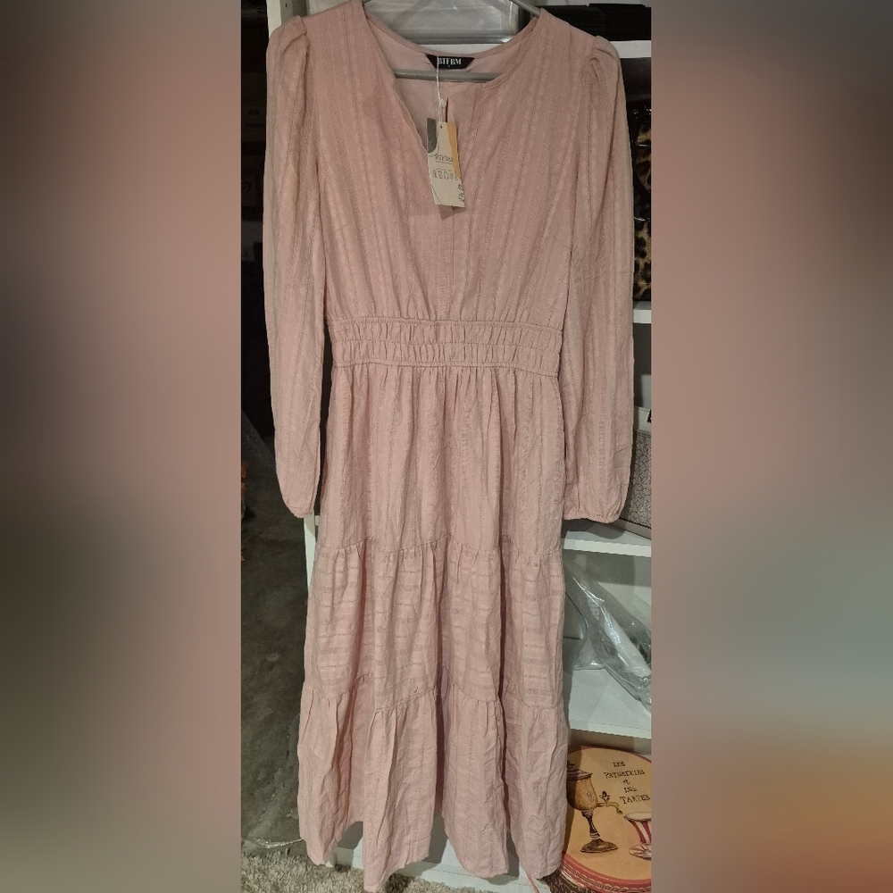 Bohemien Long Sleeve Pink Maxi Dress - Picture 7 of 11